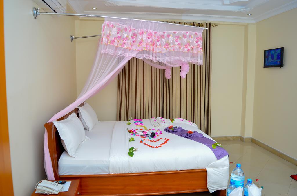 Silver Paradise Hotel Dar es Salaam Ngoại thất bức ảnh